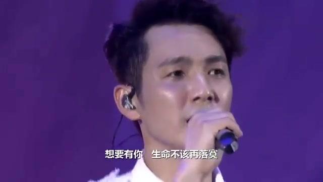 [图]钟汉良乐作人生演唱会一首《Be My Love》燃爆全场，好听