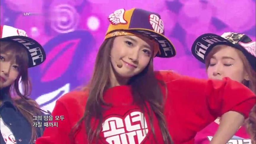 [图]少女时代-《I GOT A BOY》音乐银行现场版 130201