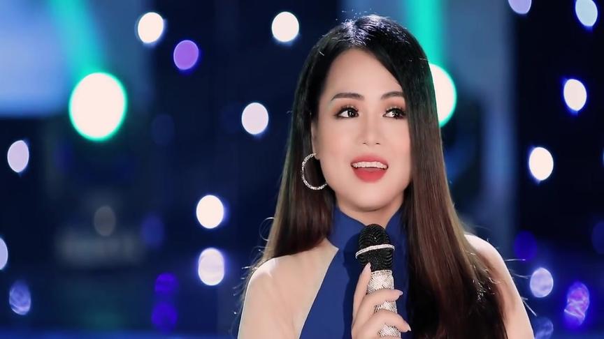 [图]好听越南歌曲Năm Cụm Núi Quê Hương - Mai Kiều Bolero