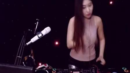 [图]美女dj冰瞳2016打造全中文慢摇伤感歌曲DJ嗨曲Dj舞曲DJ串烧：第13集