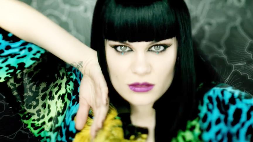 [图]Jessie J《Domino》MV，画面旋律超棒，瞬间彻底被结石姐征服了！