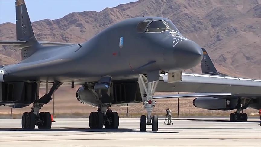 [图]B-1 兰斯轰炸机出任务高清特写