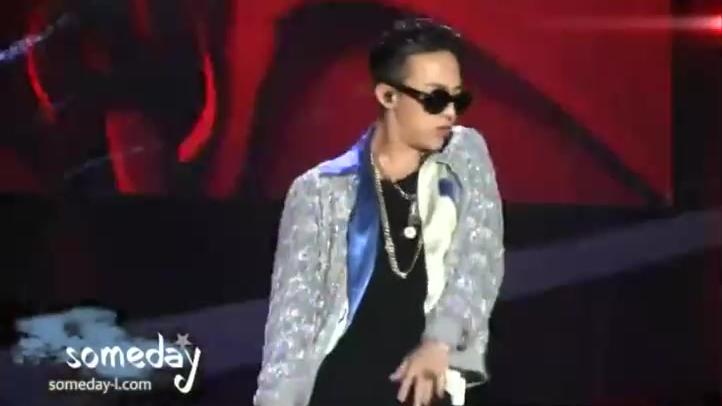 [图]G-DRAGON 权志龙一首疯狂GO让现场全都疯狂了！