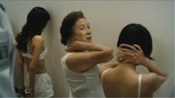 《动漫解说》_如果你认为犯人都是穷凶极恶，不妨看看这个视频，或许会明白很多