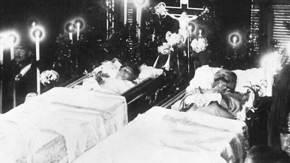 《历史人文》_战争风云：一个人的死亡，千万人为他陪葬