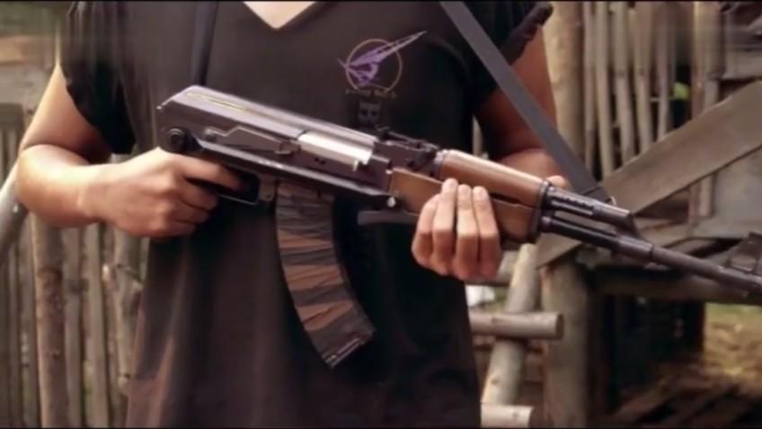 [图]俄罗斯动作片《永远在一起》硬汉为女儿血战武装分子