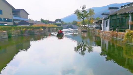 [图]在《无锡景》民歌小调吟唱下，游江南无锡的惠山古镇。