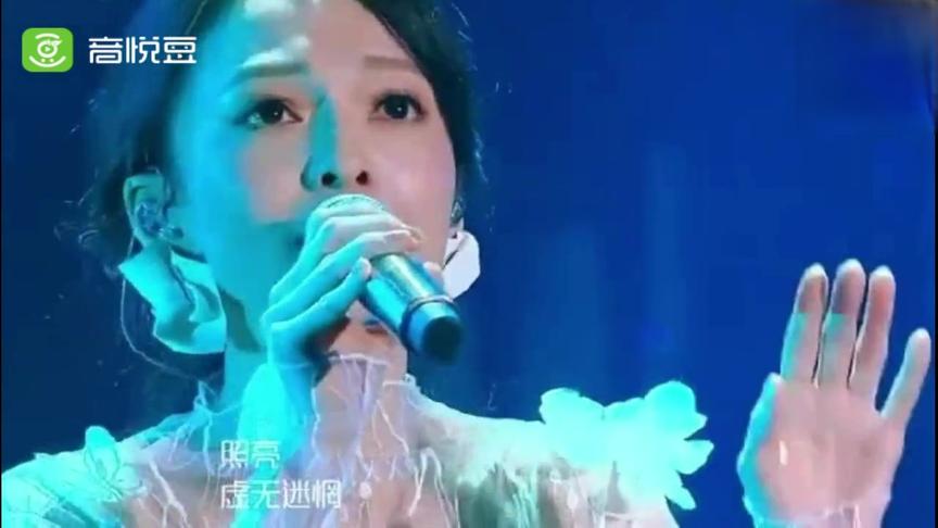 [图]张韶涵再唱经典单曲《梦里花》惊艳四座，听完瞬间泪奔，浮想翩翩