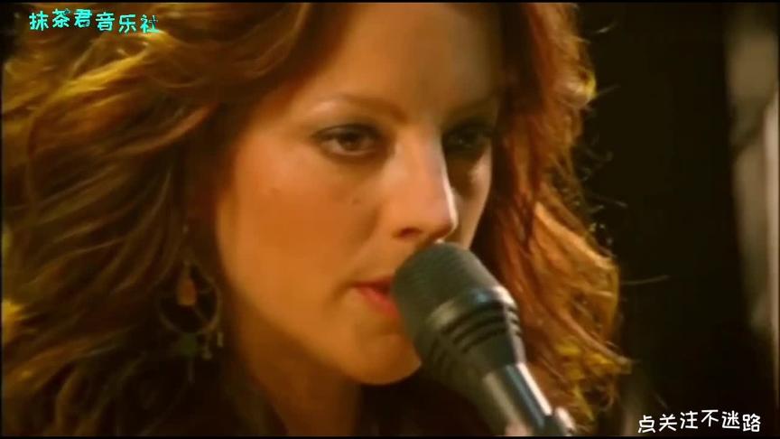 [图]加拿大天后Sarah McLachlan现场演奏'天使之城'《Angel》动听迷人