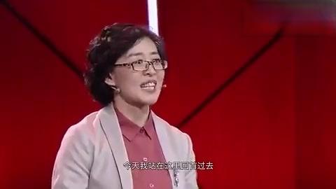 [图]高中语文老师赵旭精彩演讲，引导学生爱上优秀传统文化，感动全场