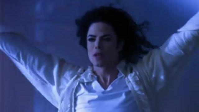 [图]Michael Jackson-迈克尔·杰克逊《Ghosts》鬼怪短片MV