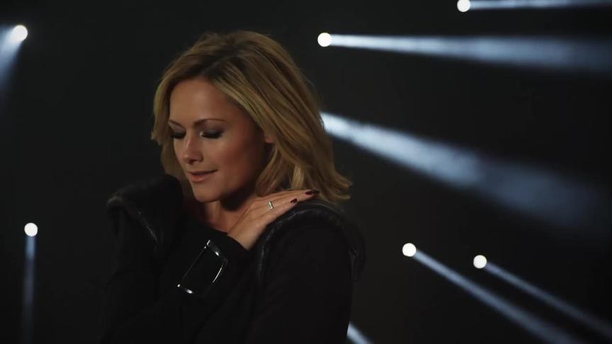 [图]复古动感的绿茵神曲/高贵明亮的歌剧女声--Helene Fischer(德国)