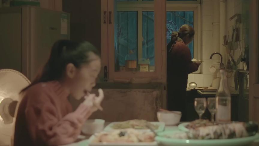 电影完整版在 置顶视频哦~ #饺子就酒 #微电影 #就是好看