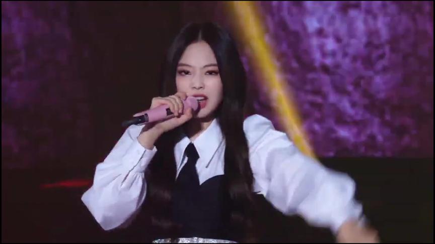 [图]Blackpink 首尔演唱会《Playing with Fire》