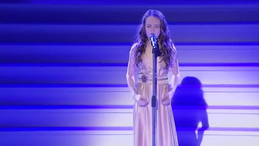 [图]荷兰九岁天才美声少女Amira Willighagen演绎《我亲爱的爸爸》