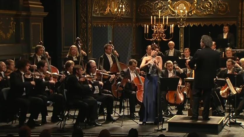 [图]莫扎特A大调协奏曲K.622 单簧管和乐队 - 以色列女演奏家莎朗卡姆