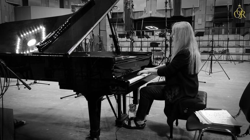 [图]Valentina Lisitsa钢琴演奏贝多芬《E大调第九钢琴奏鸣曲》