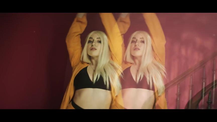 [图]Ava Max - Sweet but psycho(官方MV)