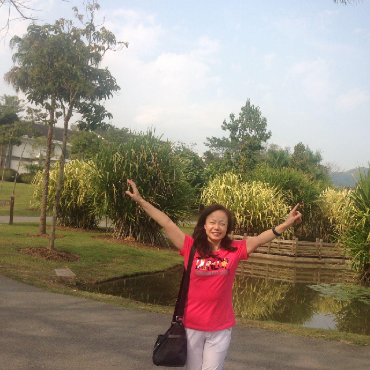 雨露185315001头像