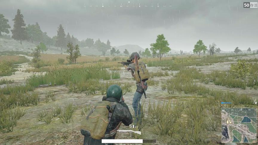 绝地求生：你觉得天上会掉三级头盔吗？