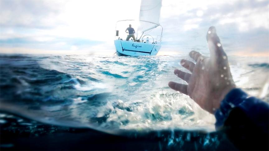 一个人掉进大海后最长能活多久！溺水模拟器 鲤鱼Ace