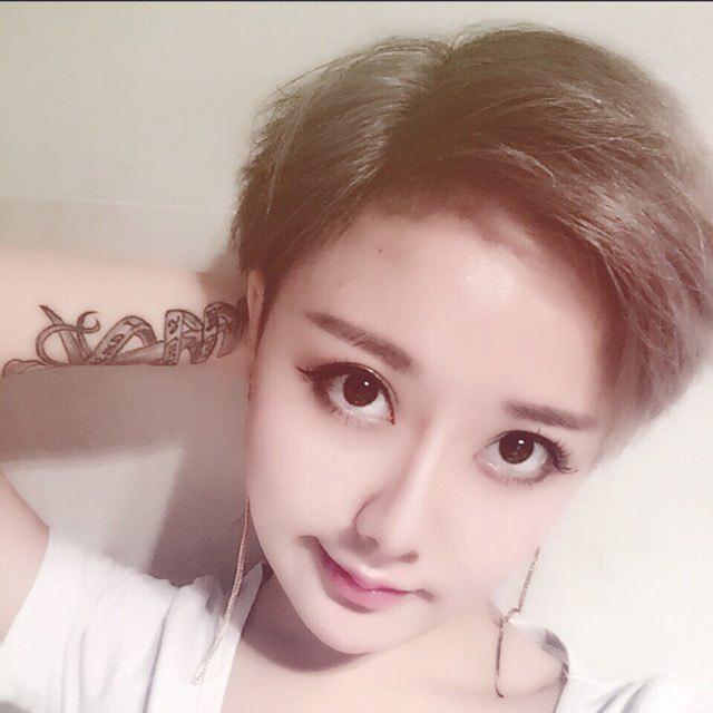 洋洋很有范头像
