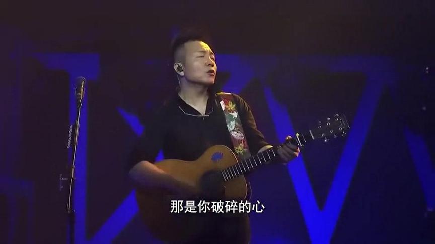 许巍的这首故乡是据说当年火遍大江南北，播放量已经超过了3亿！