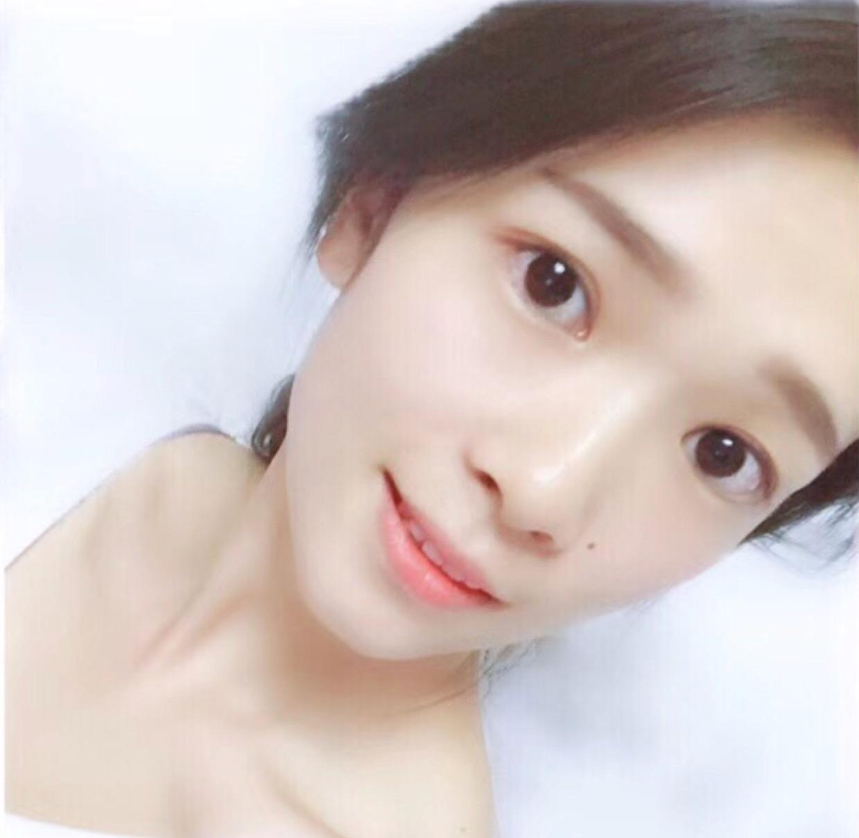 👧🏻头像