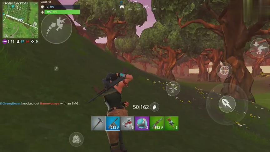 堡垒之夜手游：这么多键位眼花缭乱 打完手机可以烧开水了