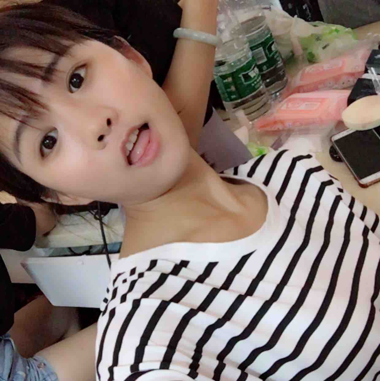 优乐美奶茶妹妹头像