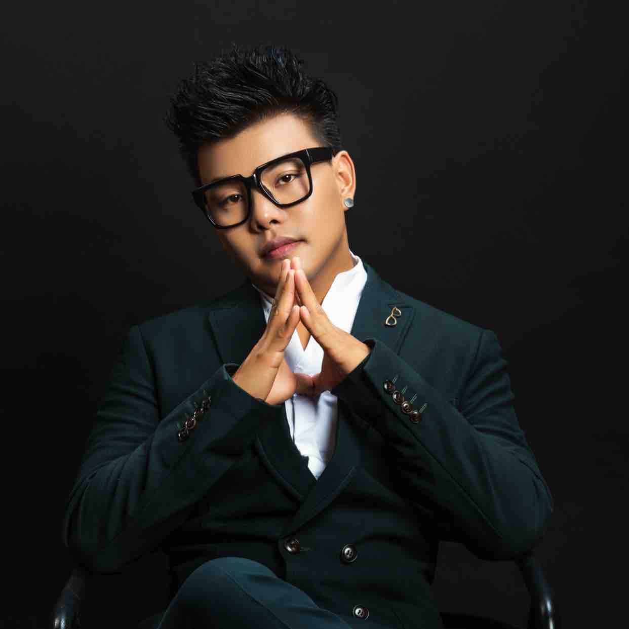 星光大道冠军阿旺