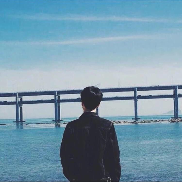 抬头那曙光499头像