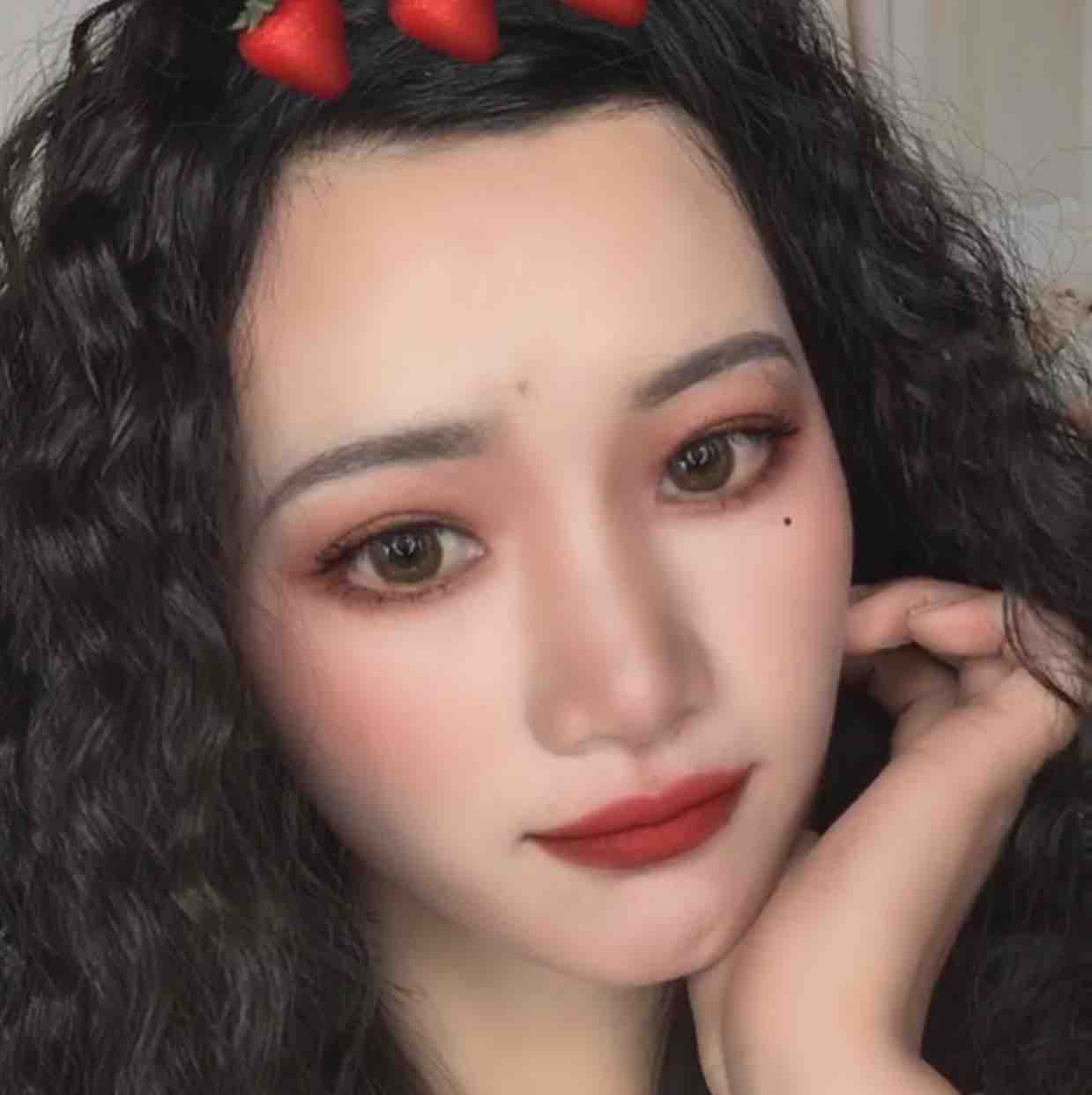 化妆师小松头像
