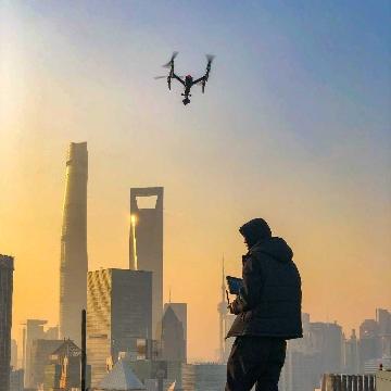 行摄阿辉头像