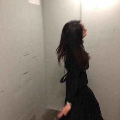 小微薇影视头像