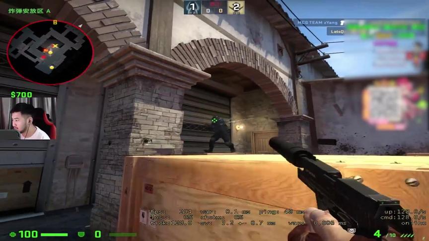 CSGO茄子：和我对枪~  配钥匙十元三把您配吗？