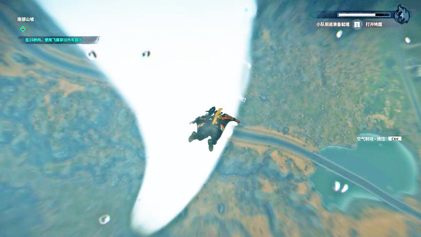 小林解说：刚靠近超级龙卷风，直接被吹上了天！