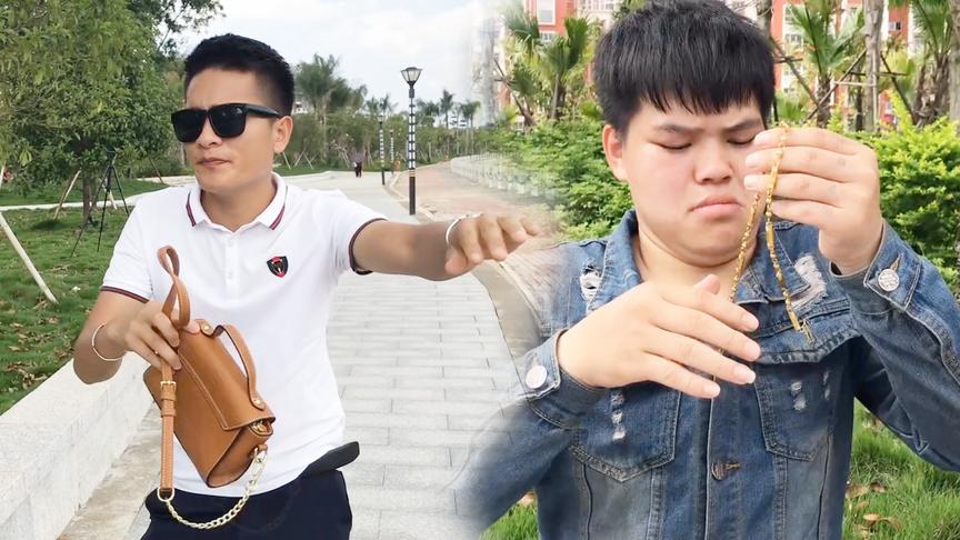 安哥搞笑:打工仔相互攀比炫耀,老板一出场全部秒怂