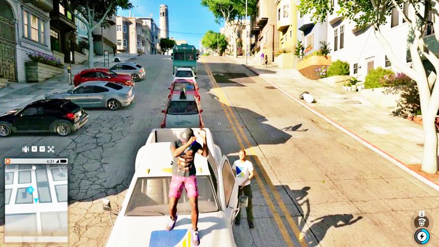 小林解说：站在路人车顶跳舞，吓得路人不敢开车！