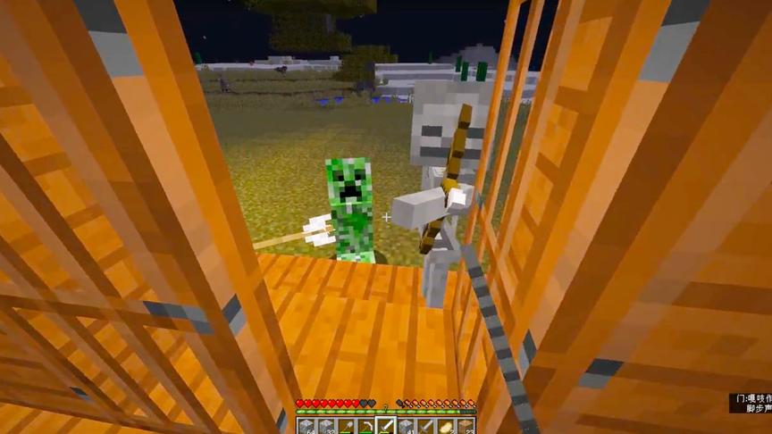 我的世界19：想利用门来戏耍2只小僵尸，结果赔了夫人又折兵！