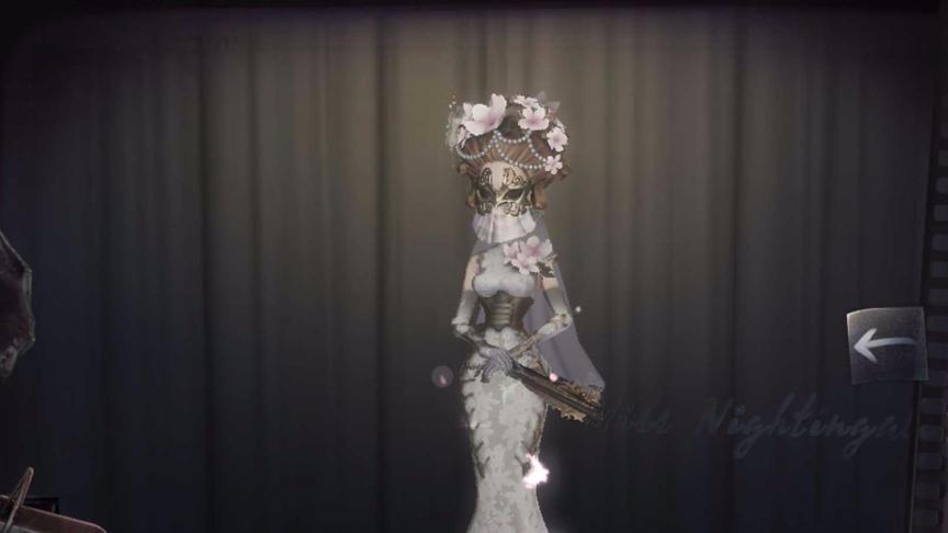 第五人格妹纸玩红蝶绝配，千里追踪求生者直接唱凉凉监管者的追捕