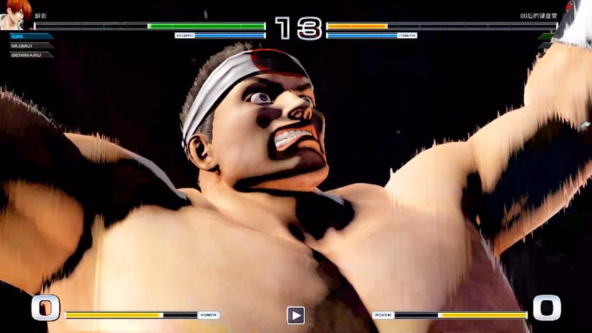 拳皇14：睁开眼睛的大门很狂躁，一招打对手半管血