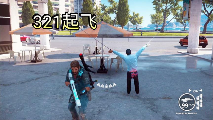 小林解说：恶搞路人系列之，将路人用绳子扣在墙上荡秋千！