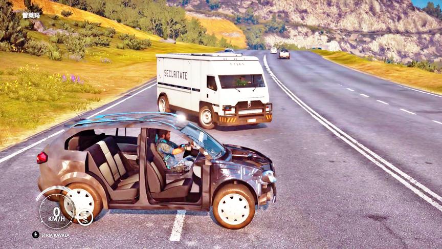 小林解说：这款SUV四个车门都撞掉了，竟然还能行驶！