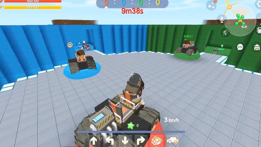 欢乐蹦蹦车，刚想找个对手就被小伙伴儿背后偷袭，推下去了。