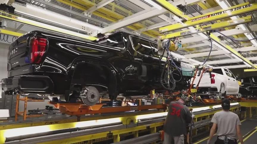汽车探秘走进美国通用汽车工厂看雪佛兰及gmc的皮卡生产过程