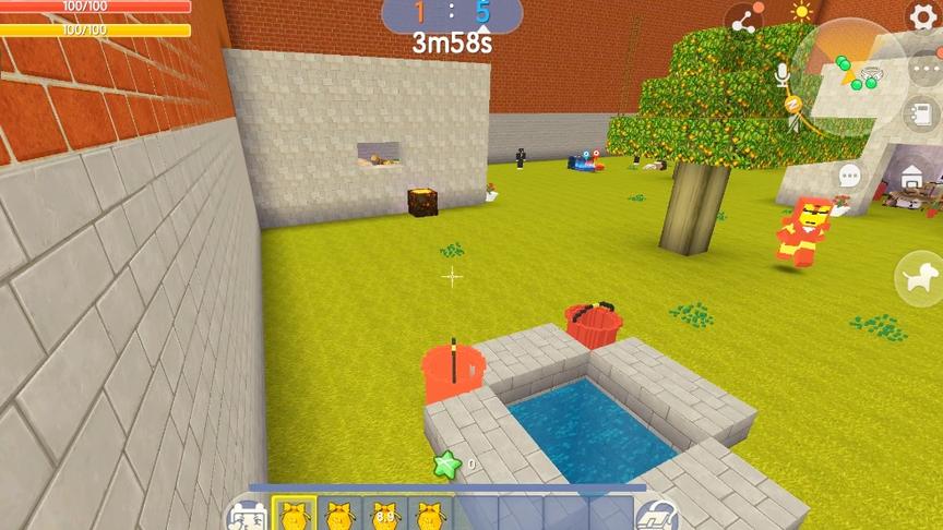 和小伙伴一起玩躲猫猫，被找到后居然能变成钢铁侠。