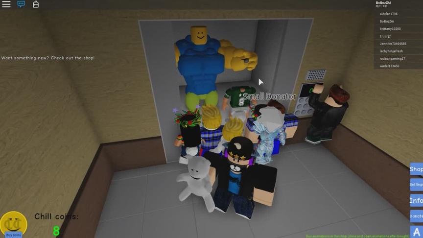 roblox 虚拟世界 “搞笑电梯”：这个肌肉男竟然捏碎了他的脑袋！