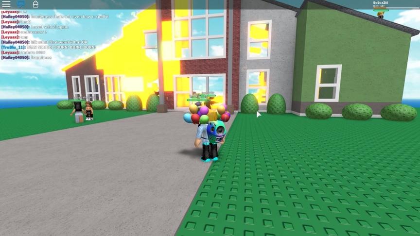 roblox虚拟世界“自然灾害模拟器”：还好我机灵！火灾烧不到我！