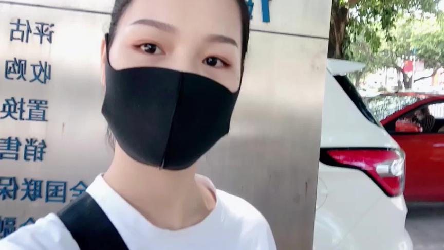 领你看世界：吴宝宝表妹飘了 竟然已经敢去福特4S店看车了